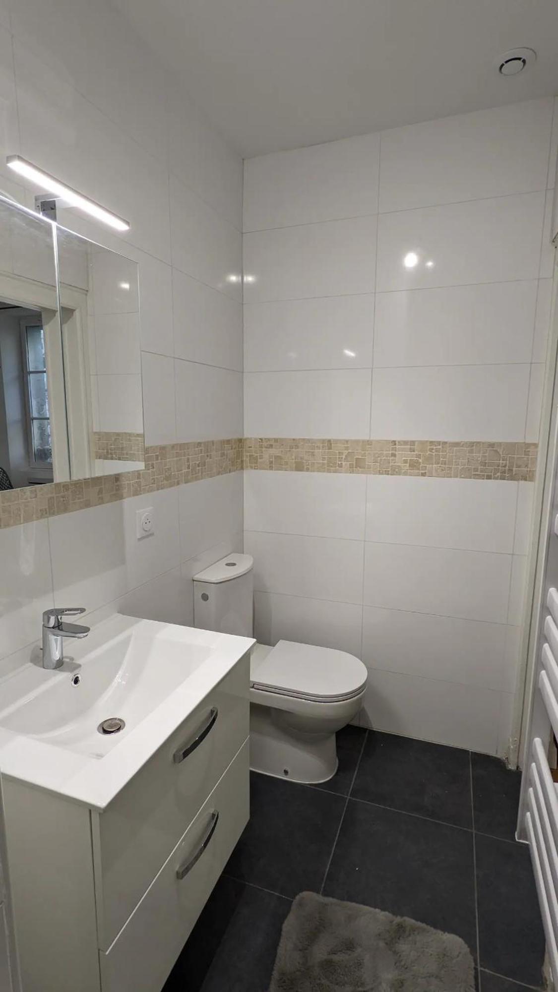 3 Appartements Premium Au Pied De La Cathedrale - Hypercentre Sens Habitación foto